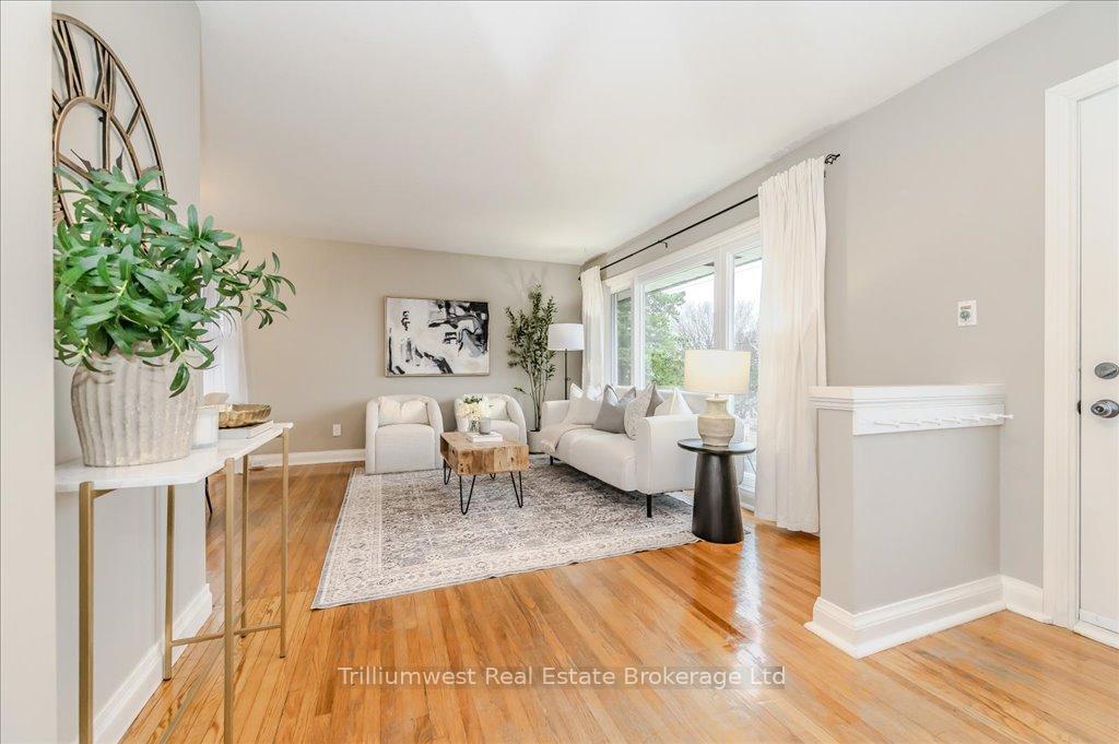 Photo 3 of 36 Rosewood Avenue, Guelph, Onward Willow — HOMEH