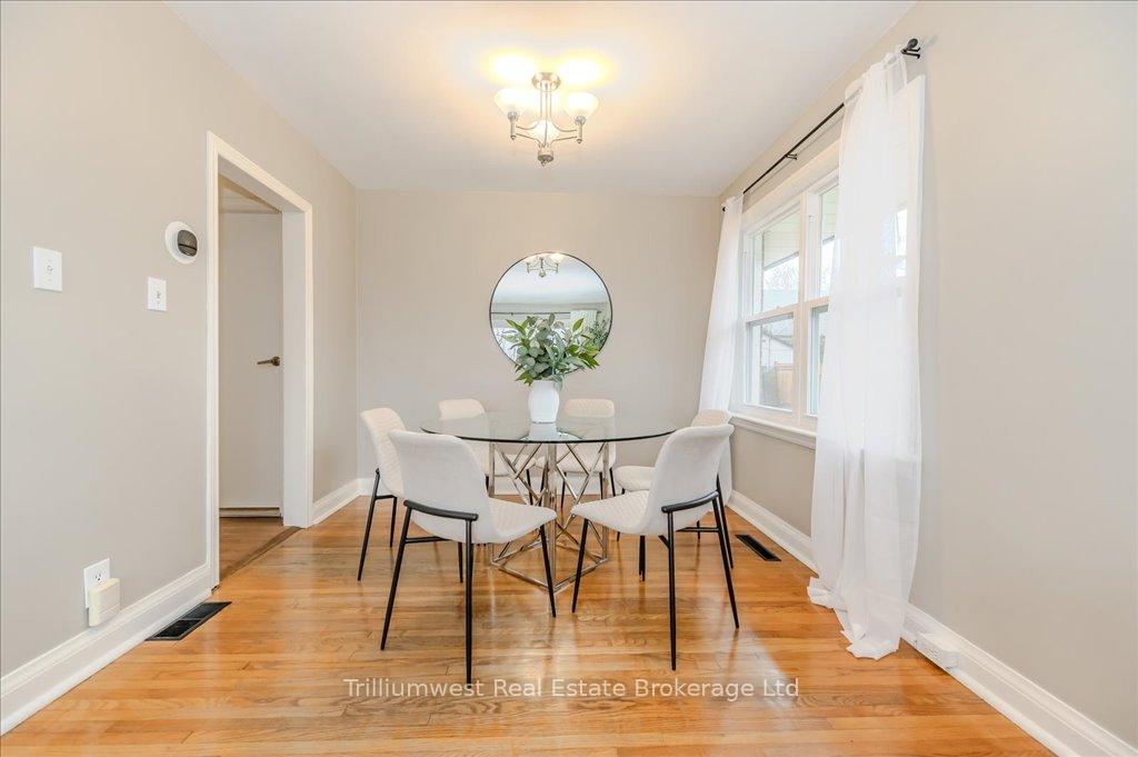 Photo 16 of 36 Rosewood Avenue, Guelph, Onward Willow — HOMEH