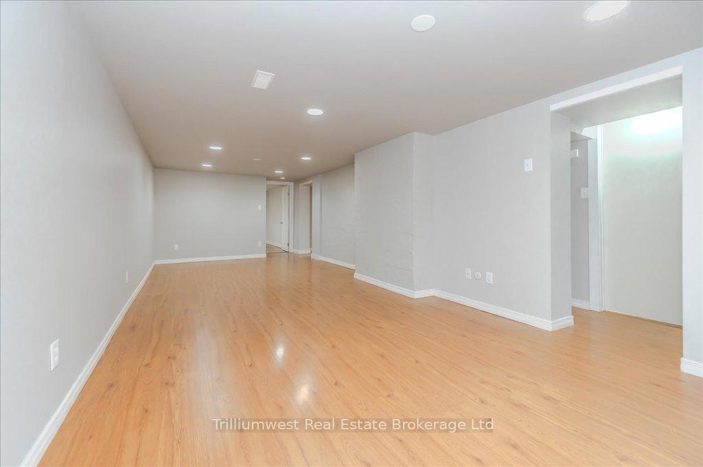 Photo 23 of 36 Rosewood Avenue, Guelph, Onward Willow — HOMEH