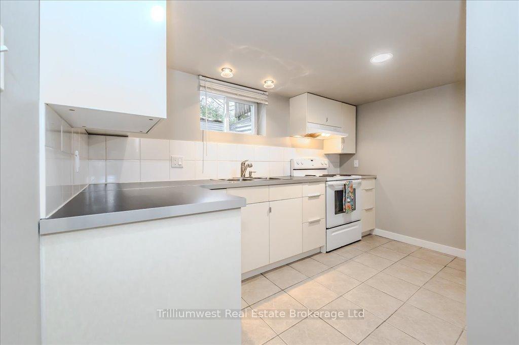 Photo 33 of 36 Rosewood Avenue, Guelph, Onward Willow — HOMEH