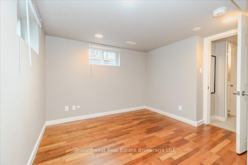 Photo 26 of 36 Rosewood Avenue, Guelph, Onward Willow — HOMEH