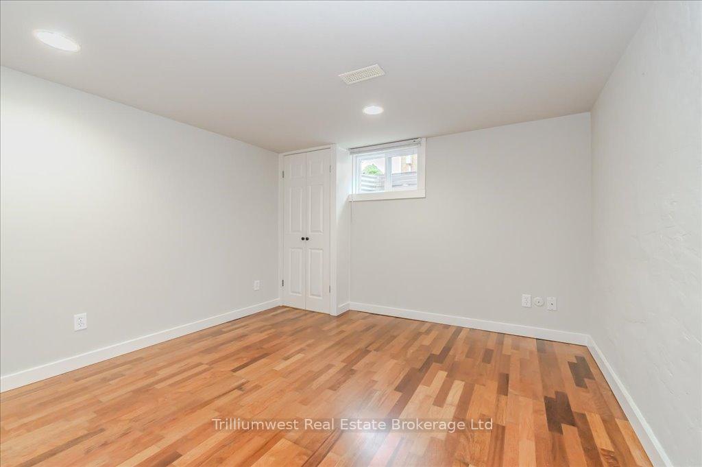 Photo 32 of 36 Rosewood Avenue, Guelph, Onward Willow — HOMEH