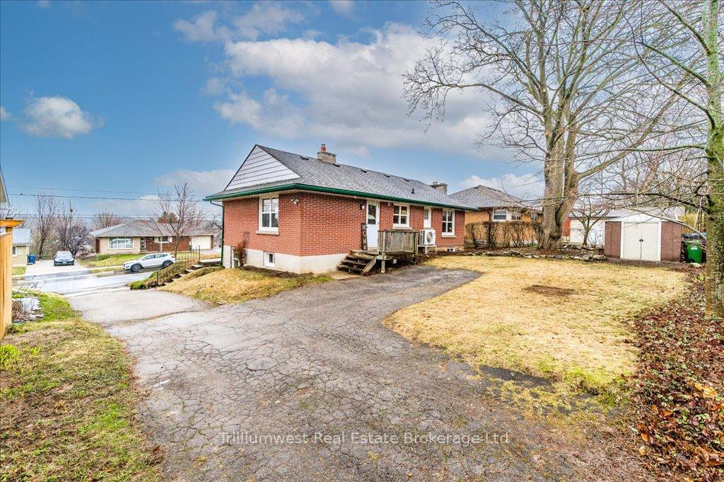Photo 30 of 36 Rosewood Avenue, Guelph, Onward Willow — HOMEH