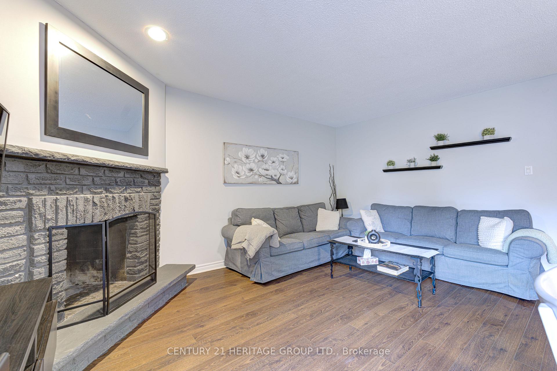 Photo 16 of 14 Macassa Court, Brampton, Heart Lake West — HOMEH