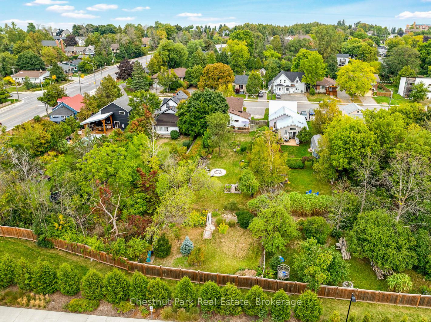 Photo 21 of 77 Niagara Street, Collingwood — HOMEH