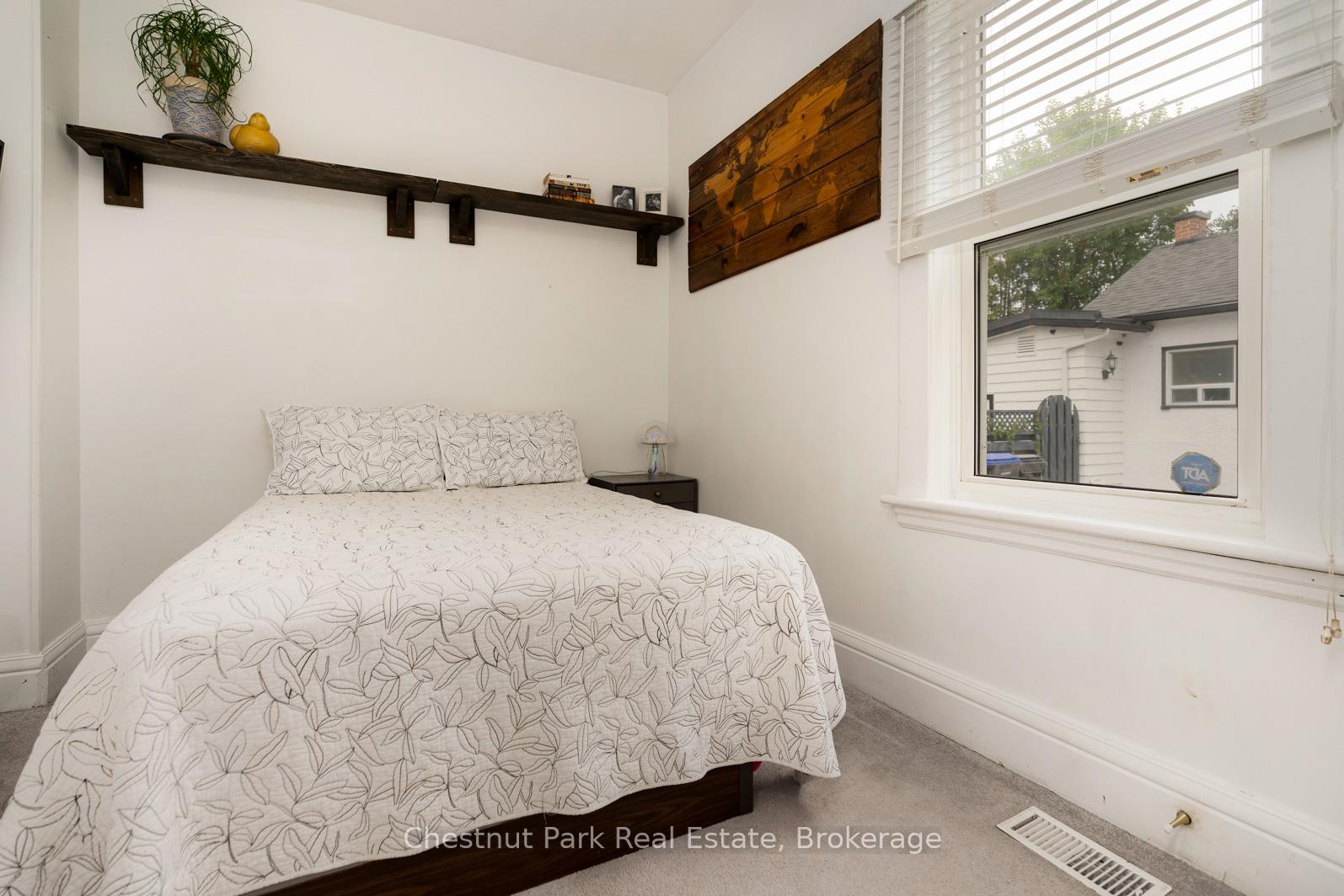 Photo 11 of 77 Niagara Street, Collingwood — HOMEH