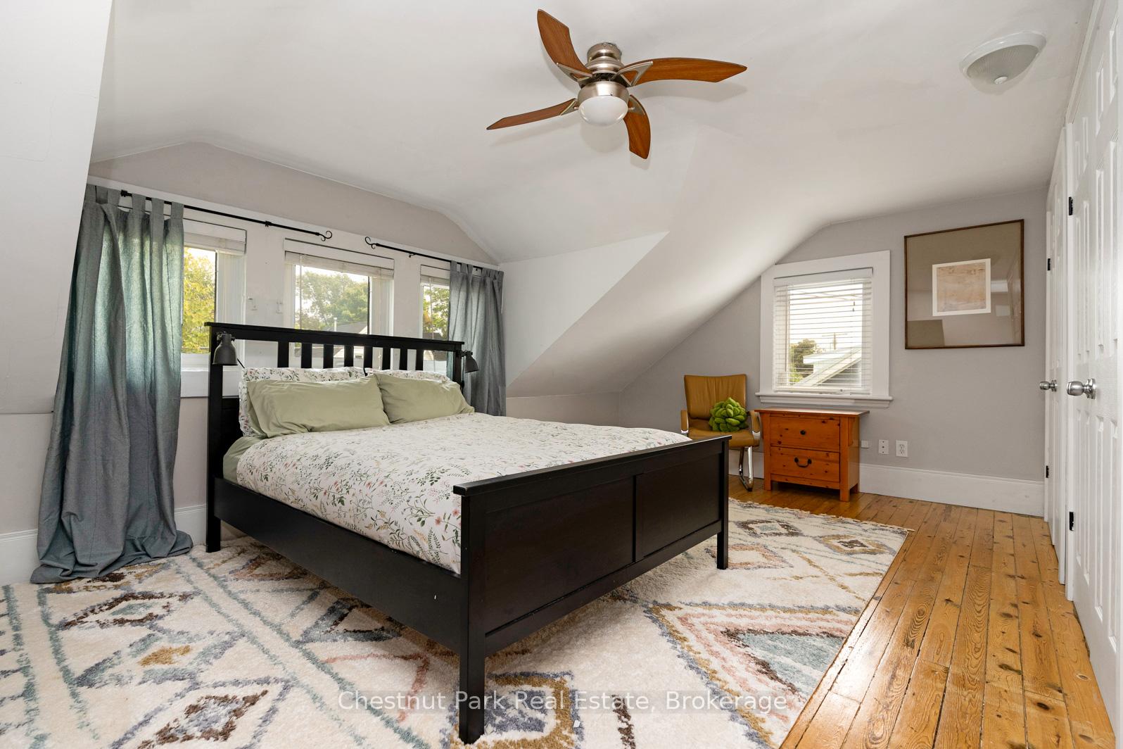 Photo 15 of 77 Niagara Street, Collingwood — HOMEH