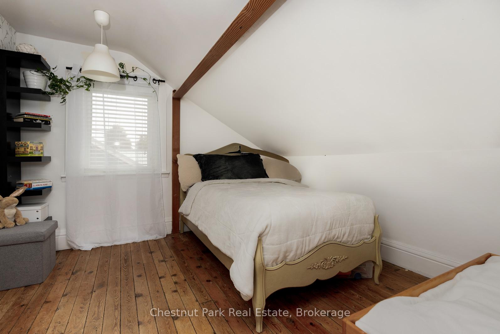 Photo 32 of 77 Niagara Street, Collingwood — HOMEH
