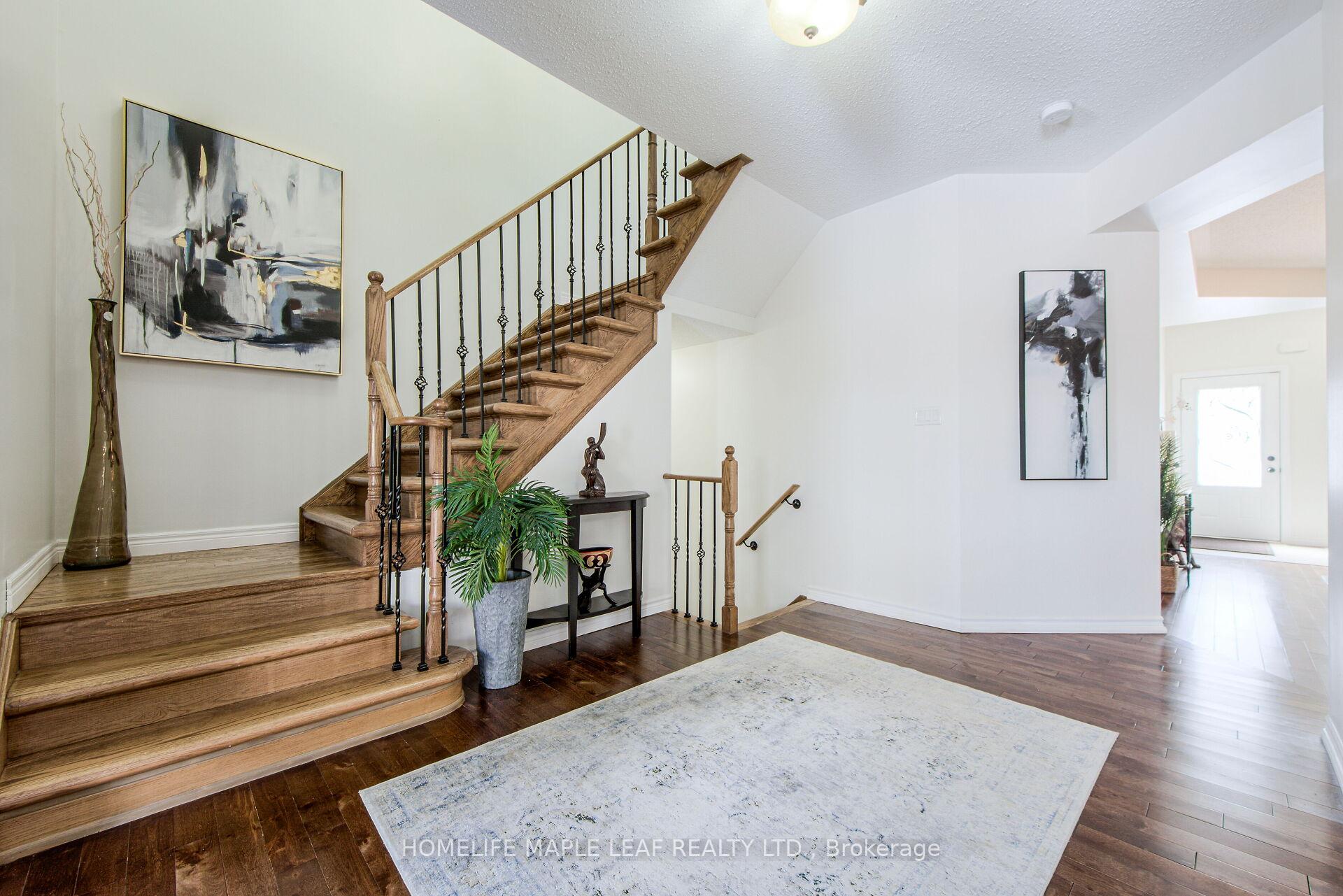 Photo 11 of 321 Wallace Street, Shelburne — HOMEH