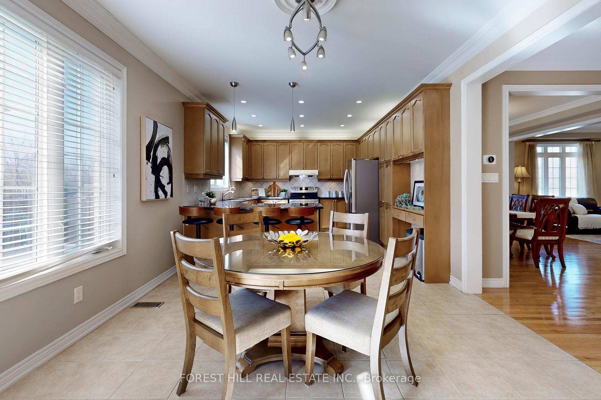Photo 19 of 48 River Valley Crescent, Markham, Victoria Manor-Jennings Gate — HOMEH