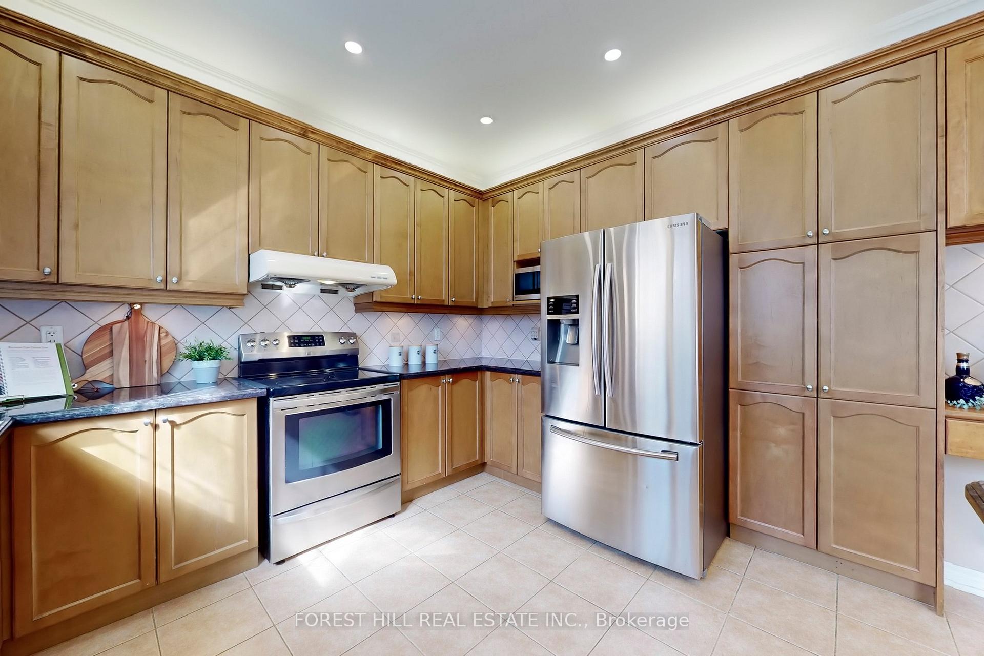 Photo 14 of 48 River Valley Crescent, Markham, Victoria Manor-Jennings Gate — HOMEH