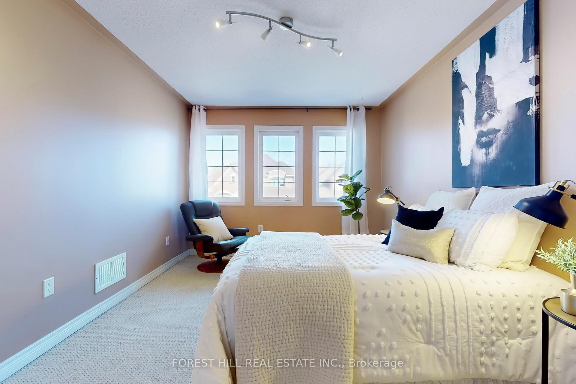 Photo 38 of 48 River Valley Crescent, Markham, Victoria Manor-Jennings Gate — HOMEH