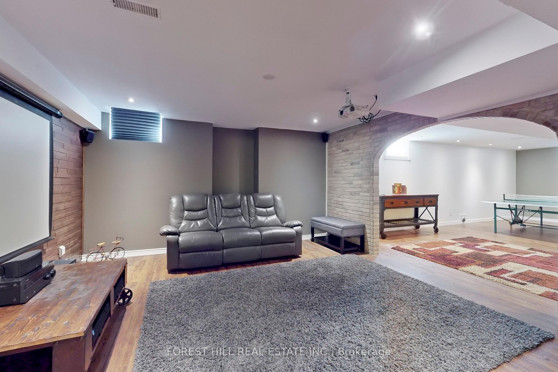 Photo 43 of 48 River Valley Crescent, Markham, Victoria Manor-Jennings Gate — HOMEH