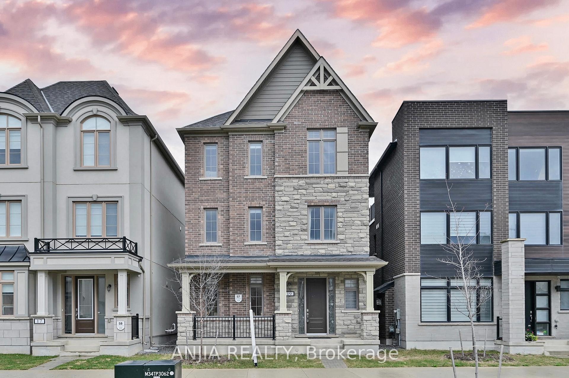 Photo 1 of 19 York Downs Boulevard, Markham, Angus Glen — HOMEH