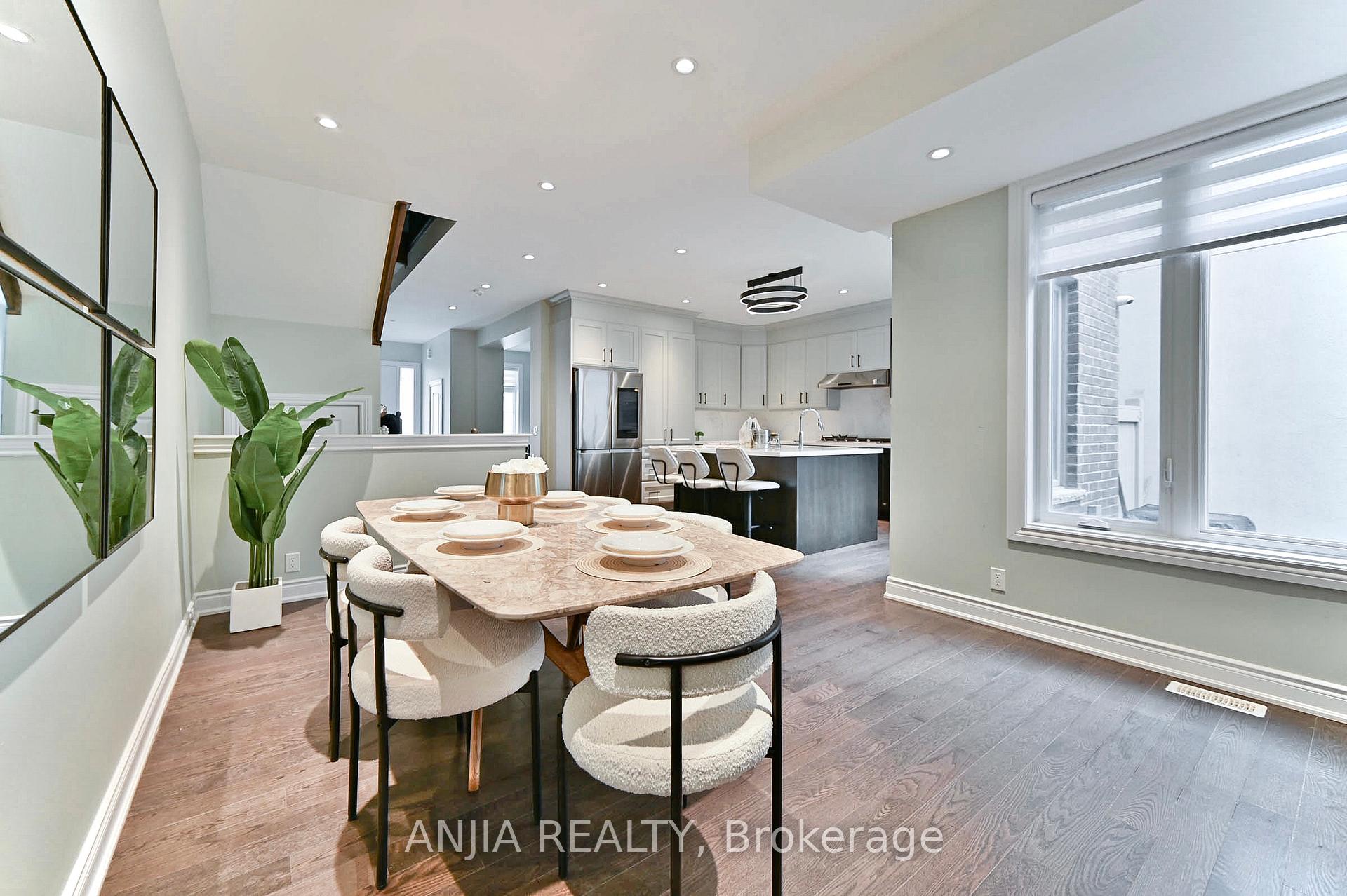 Photo 39 of 19 York Downs Boulevard, Markham, Angus Glen — HOMEH