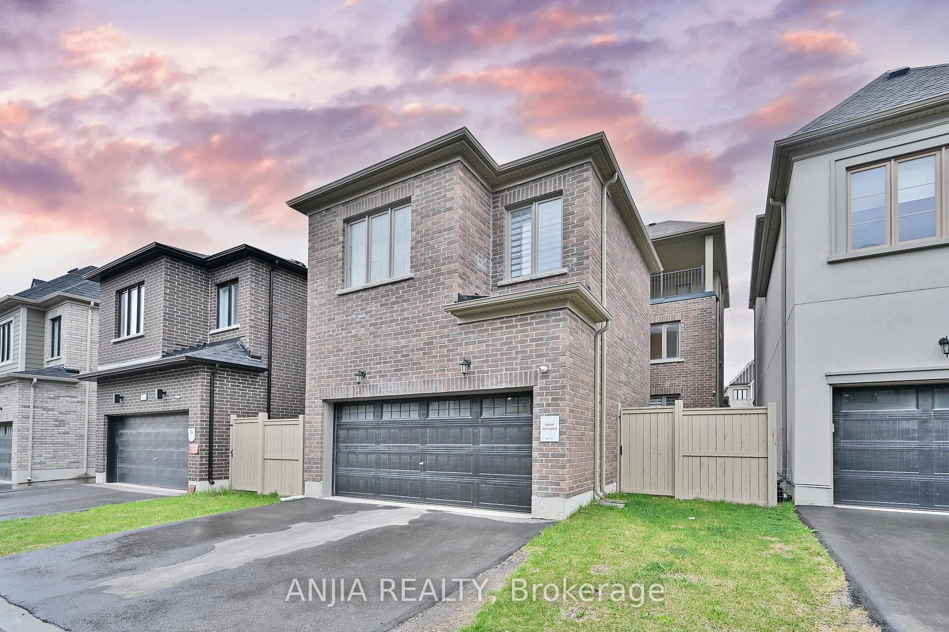 Photo 38 of 19 York Downs Boulevard, Markham, Angus Glen — HOMEH