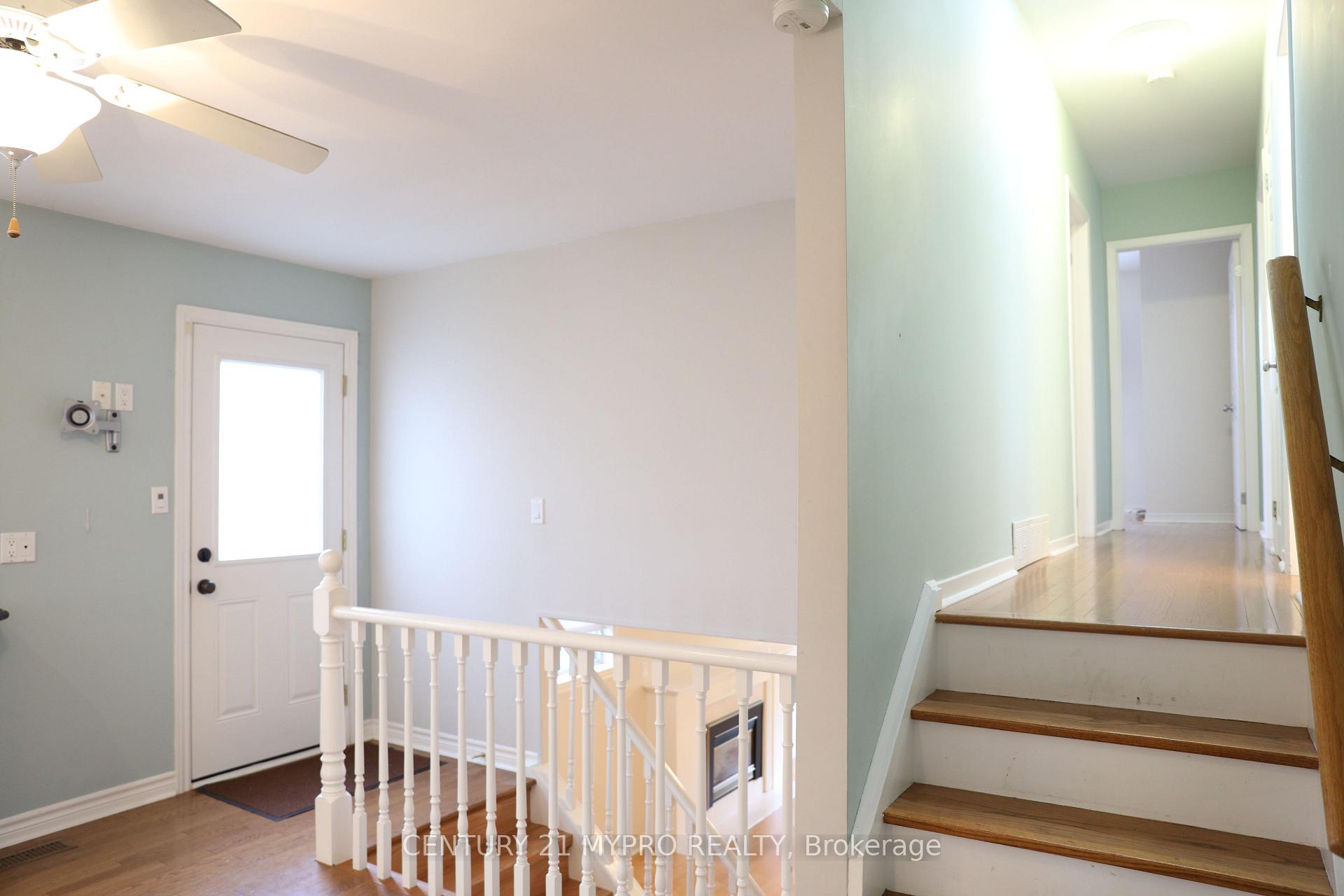 Photo 23 of 9 Tuscay Court, Markham, Unionville — HOMEH