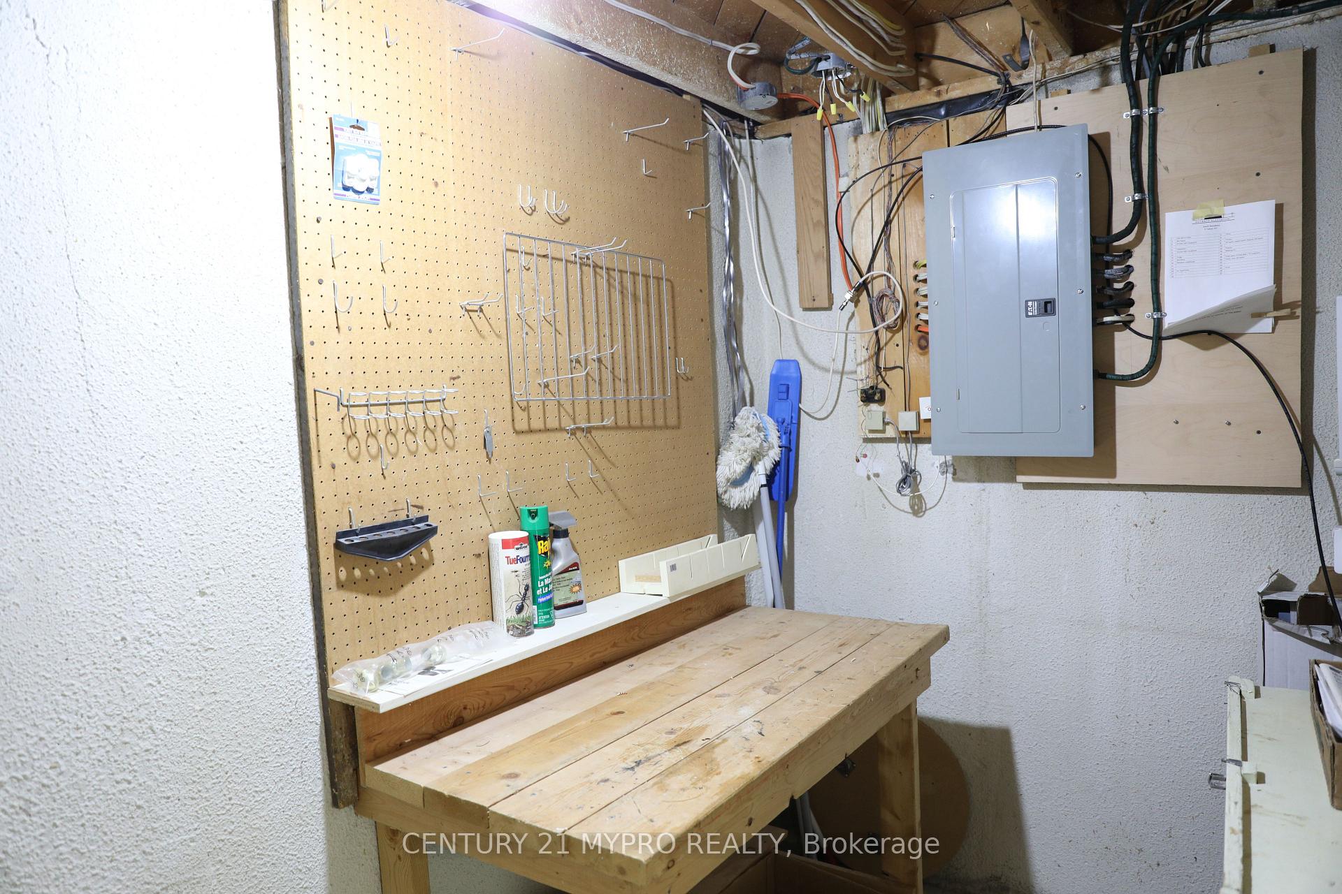 Photo 24 of 9 Tuscay Court, Markham, Unionville — HOMEH