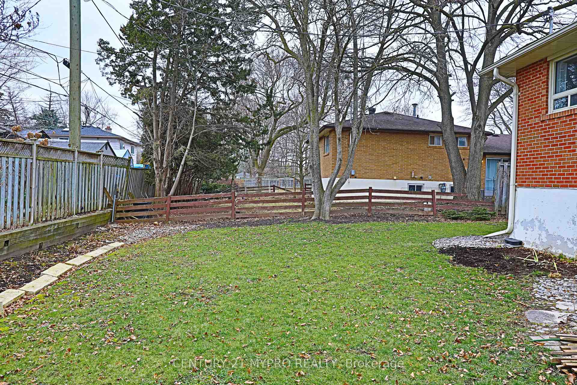 Photo 26 of 9 Tuscay Court, Markham, Unionville — HOMEH
