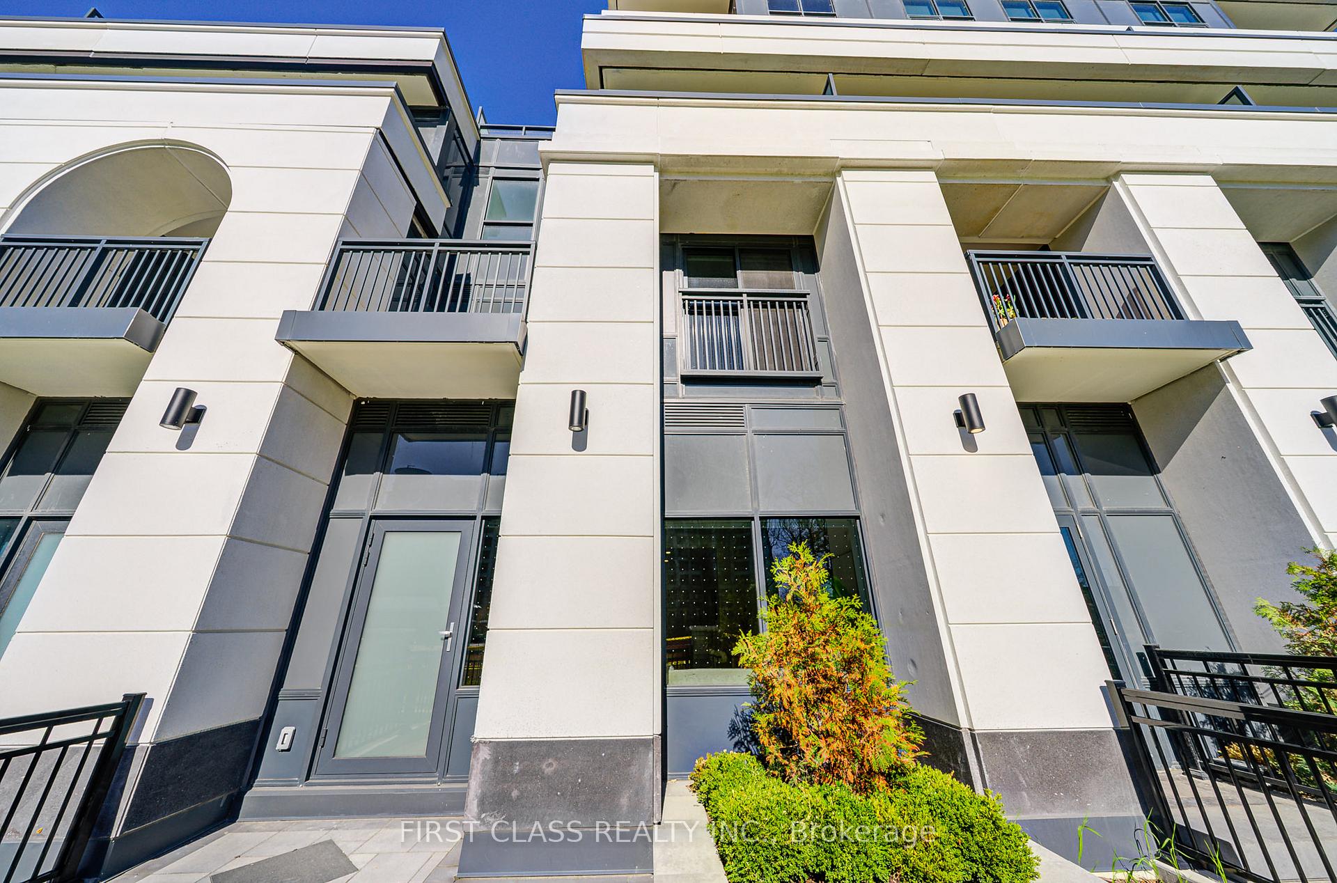 Front of Unit 123W, 8 Cedarland Drive