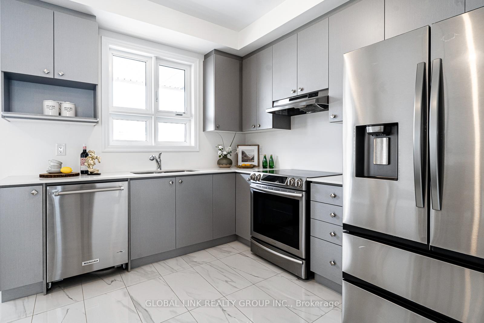 Photo 8 of 5 Imperial College Lane, Markham, Wismer — HOMEH