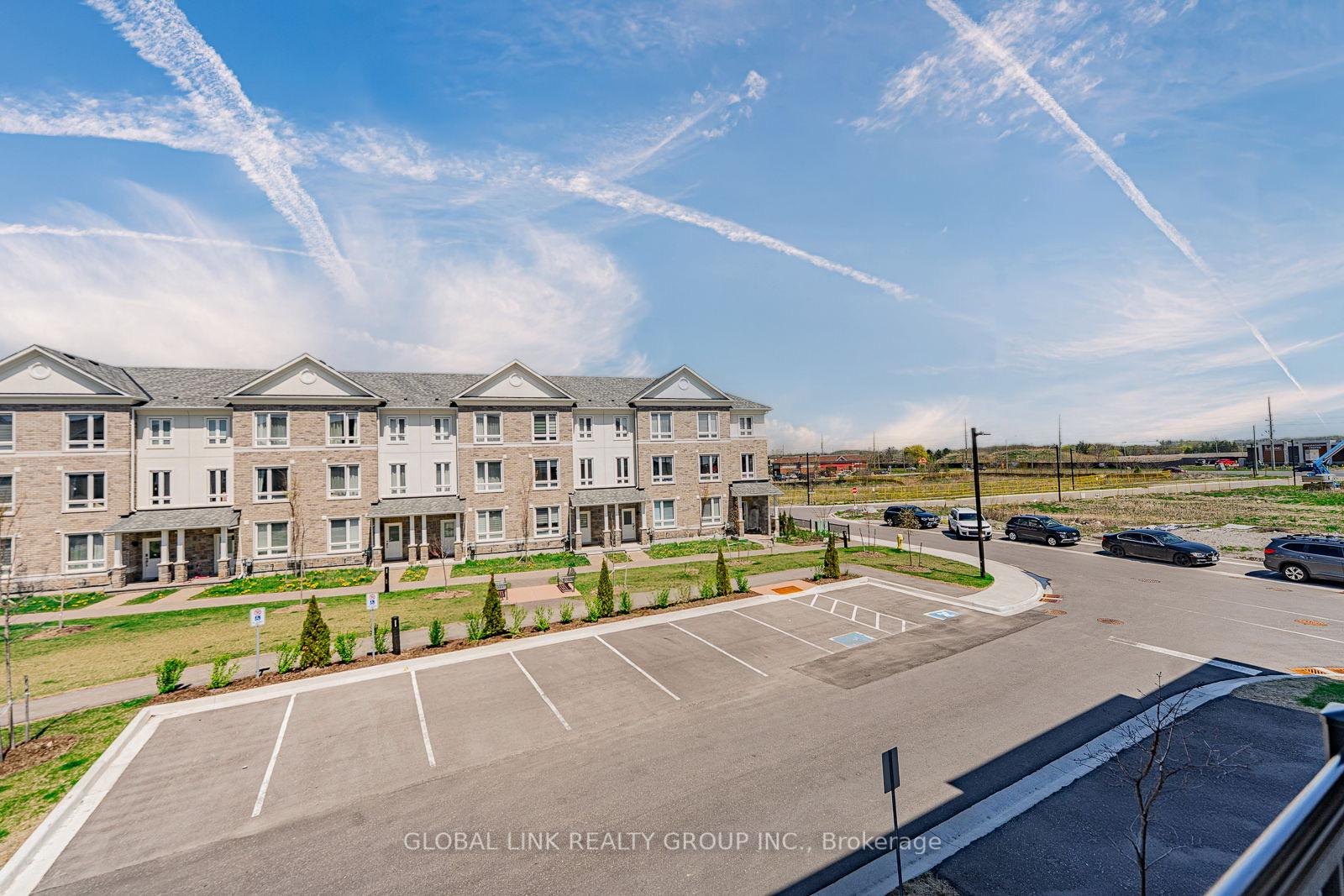 Photo 24 of 5 Imperial College Lane, Markham, Wismer — HOMEH