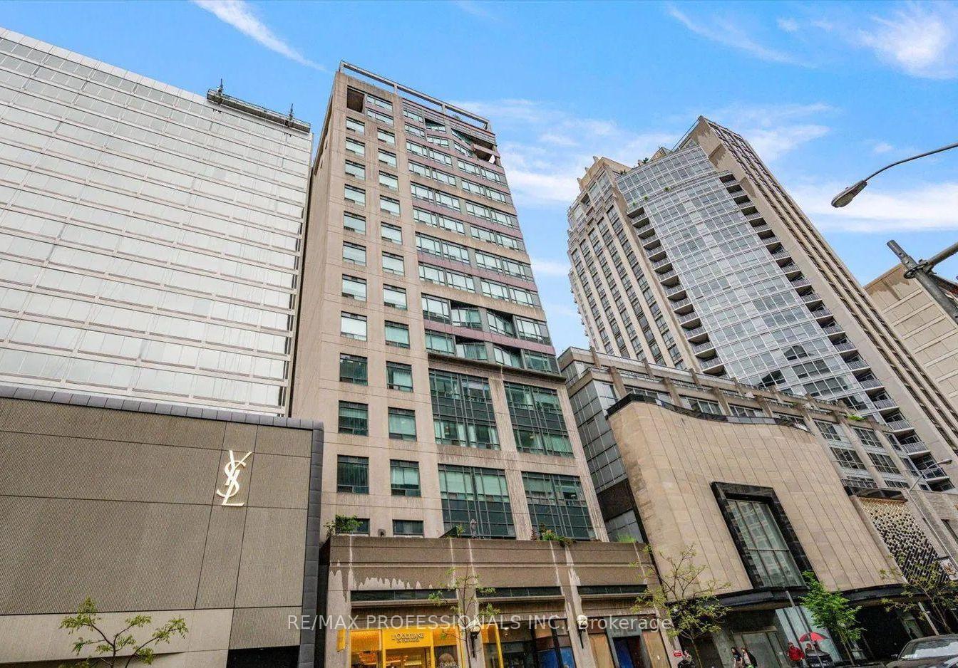 Front of Unit 305, 102 Bloor Street W