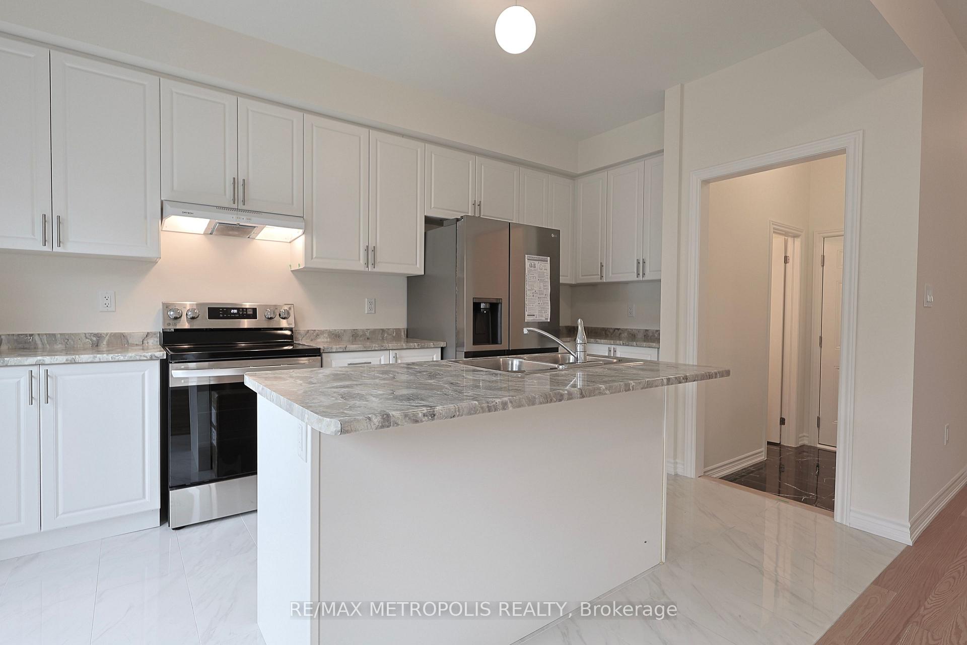 Photo 5 of Unit MAIN, 2555 Hibiscus Drive, Pickering, Rural Pickering — HOMEH