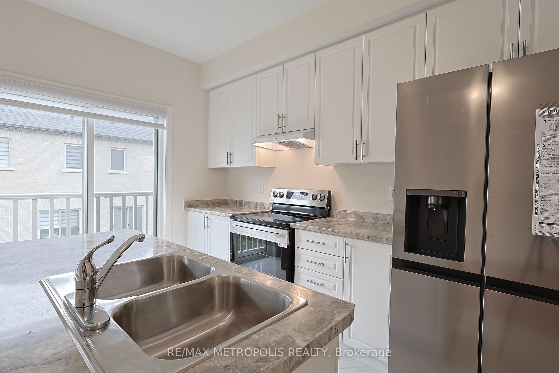 Photo 2 of Unit MAIN, 2555 Hibiscus Drive, Pickering, Rural Pickering — HOMEH