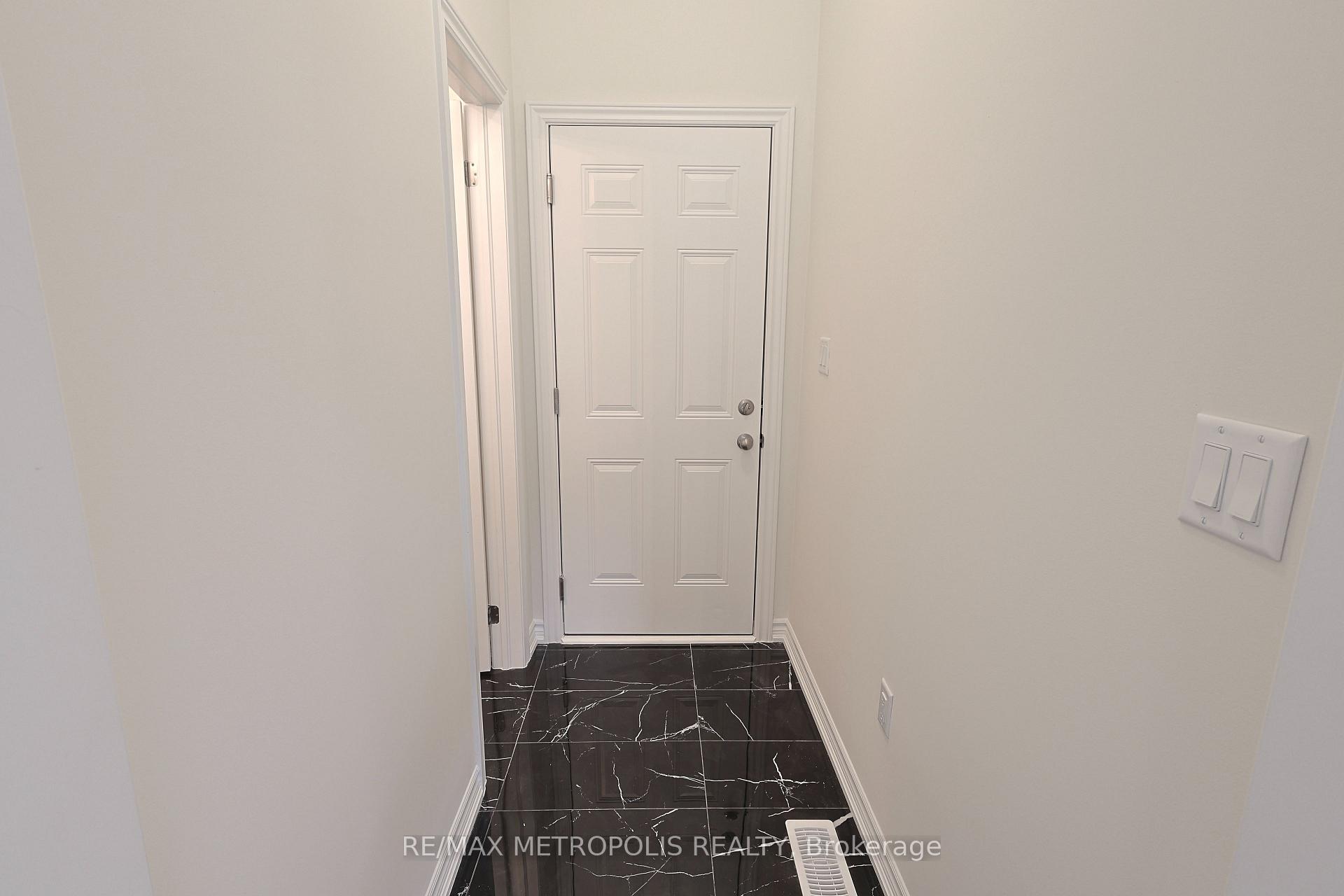 Photo 13 of Unit MAIN, 2555 Hibiscus Drive, Pickering, Rural Pickering — HOMEH