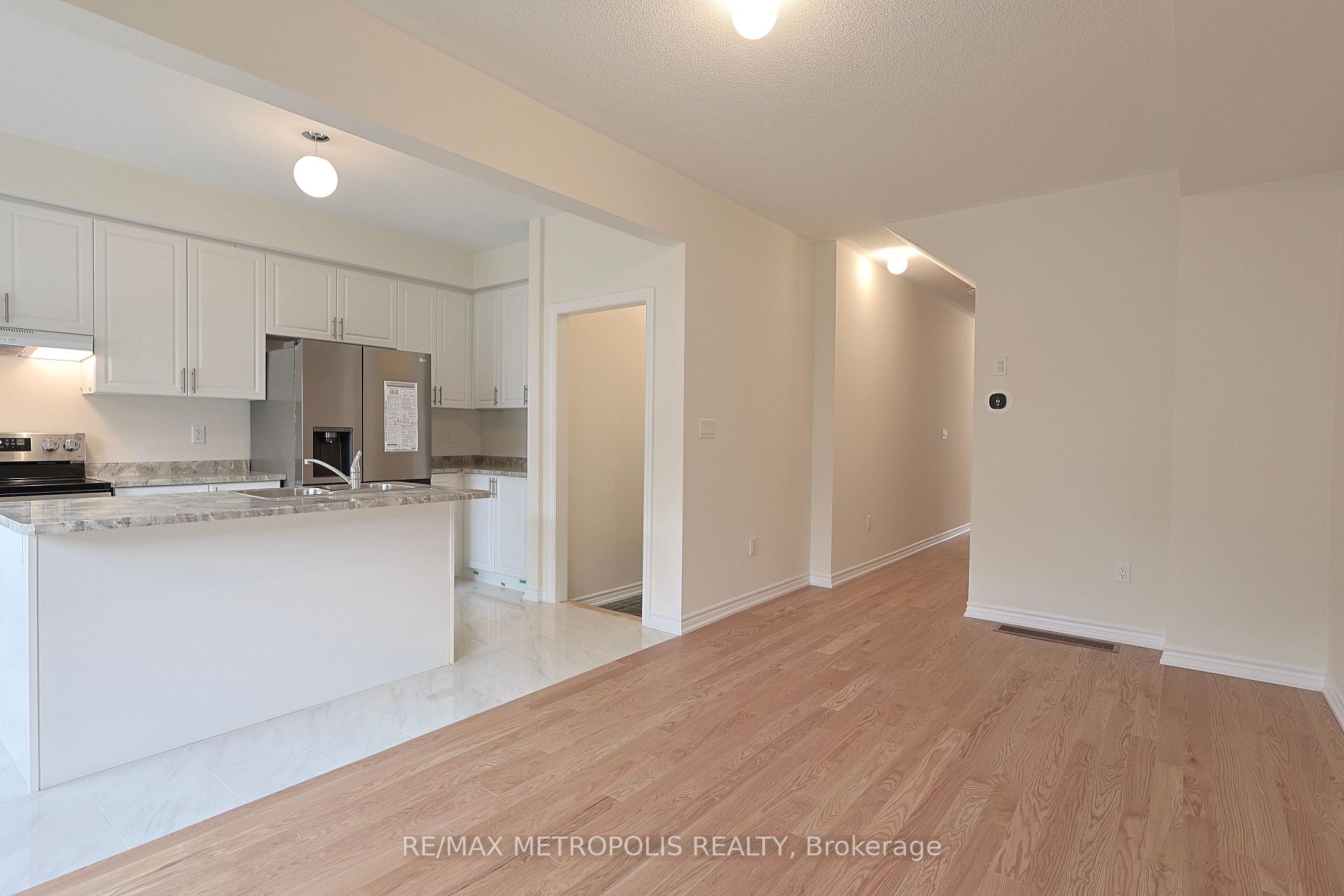 Photo 9 of Unit MAIN, 2555 Hibiscus Drive, Pickering, Rural Pickering — HOMEH