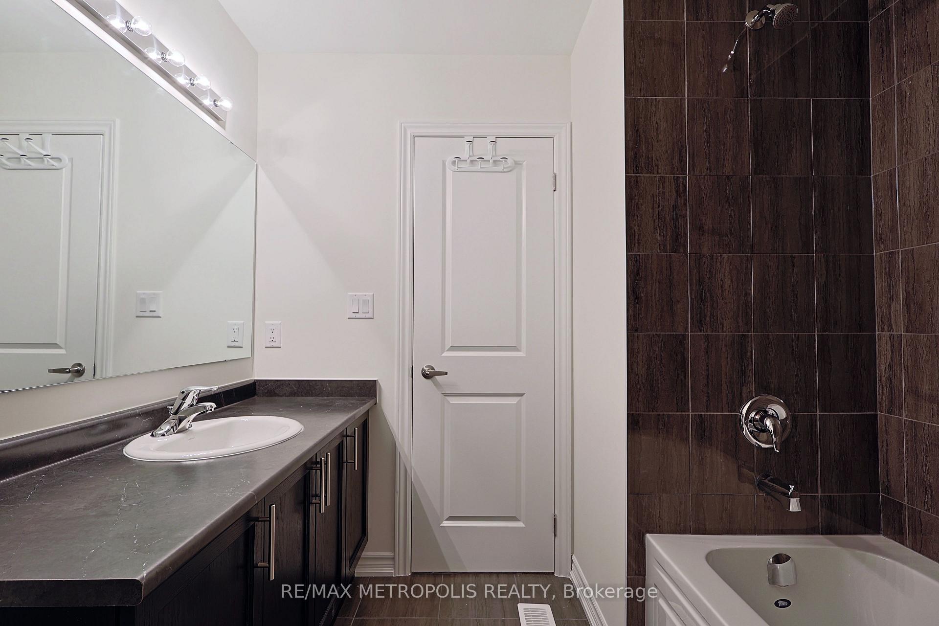 Photo 24 of Unit MAIN, 2555 Hibiscus Drive, Pickering, Rural Pickering — HOMEH