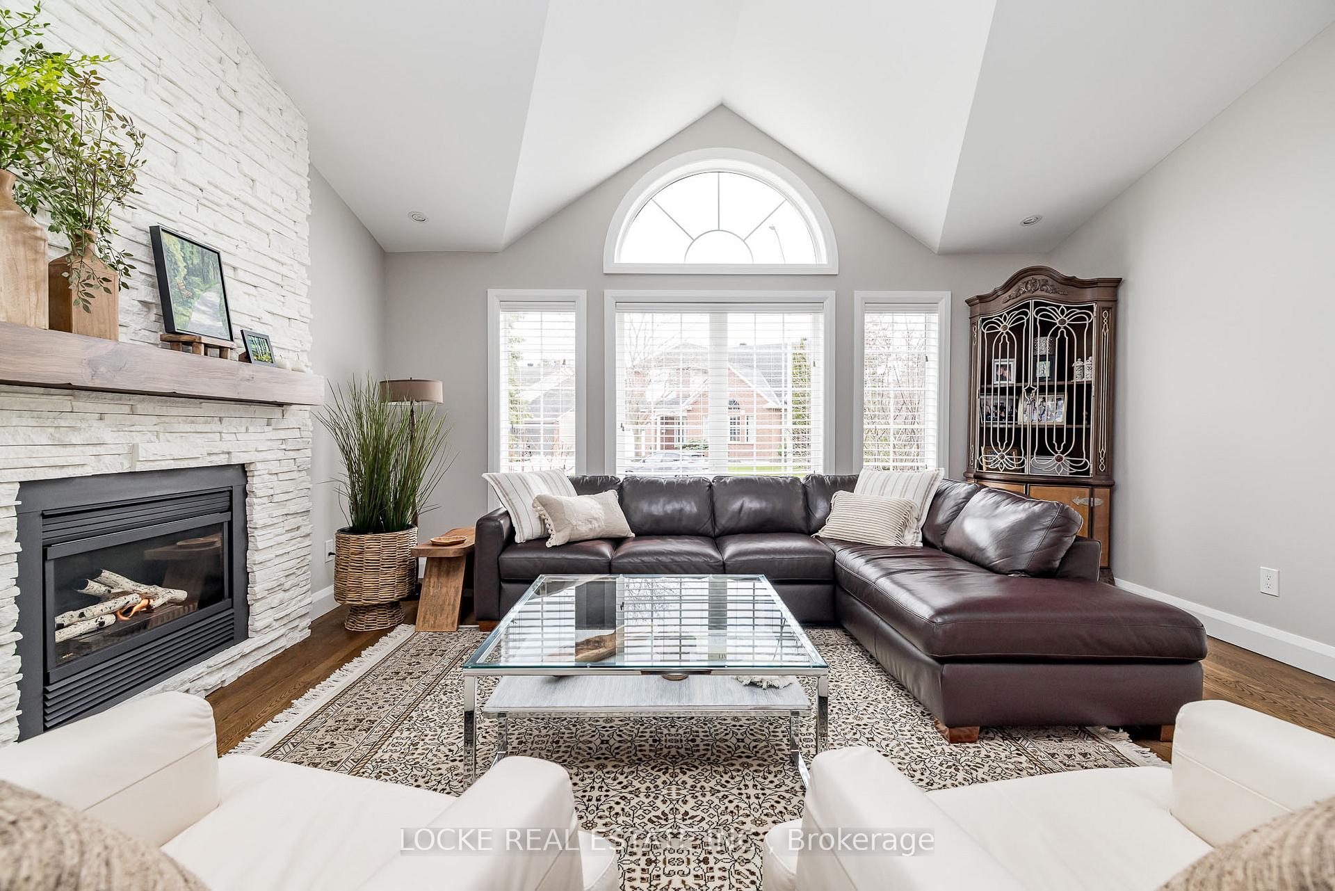 Photo 8 of 6149 Castle Pines Way, Ottawa, Chapel Hill South - Orleans Village — HOMEH