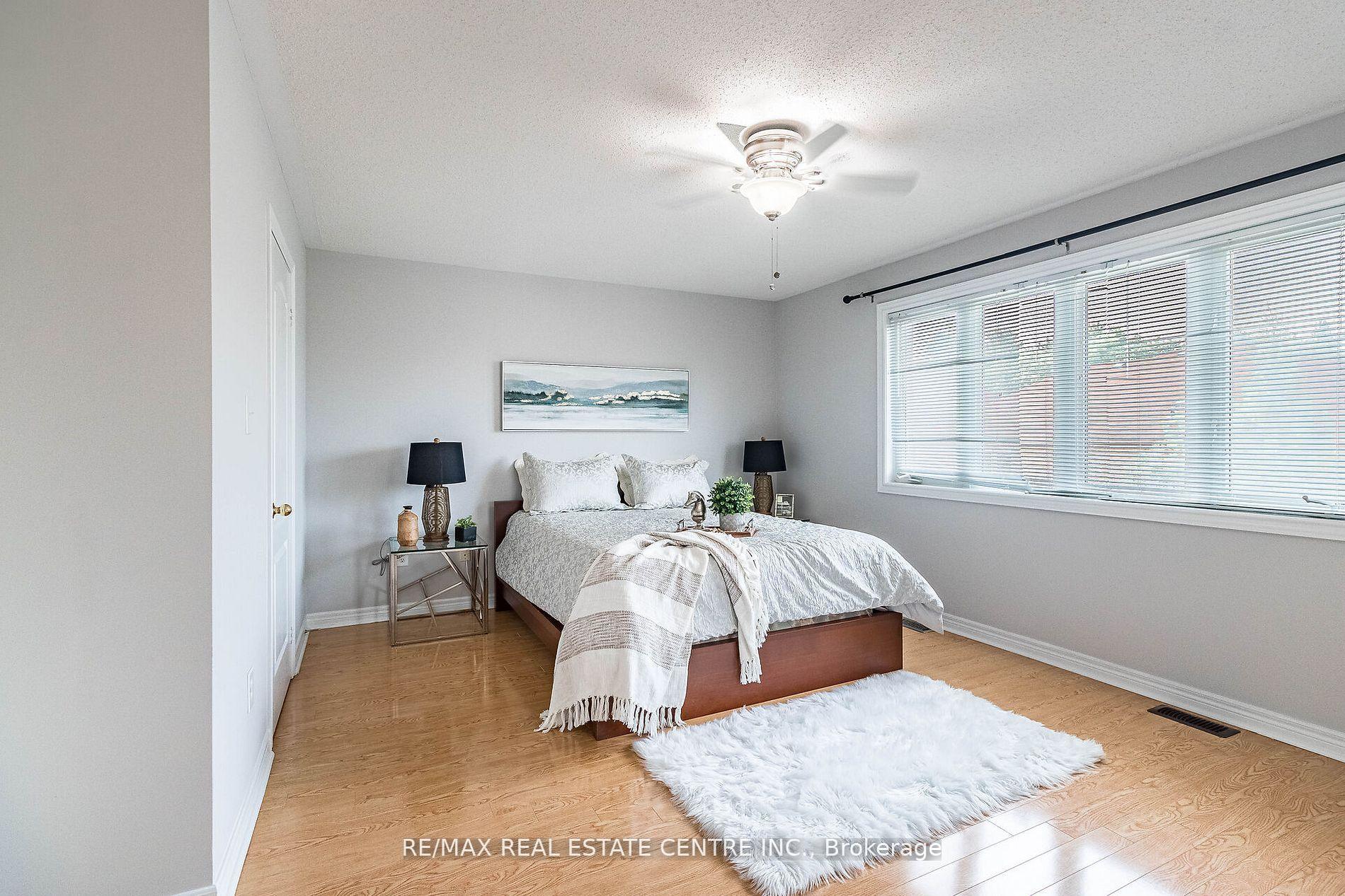 Photo 17 of 121 Stonechurch Crescent, Markham, Box Grove — HOMEH
