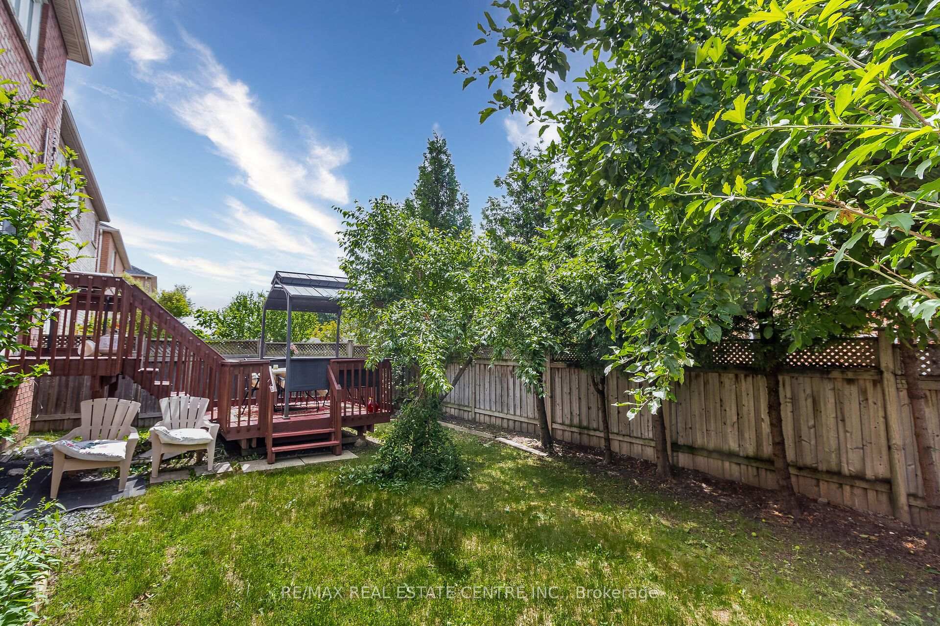 Photo 24 of 121 Stonechurch Crescent, Markham, Box Grove — HOMEH