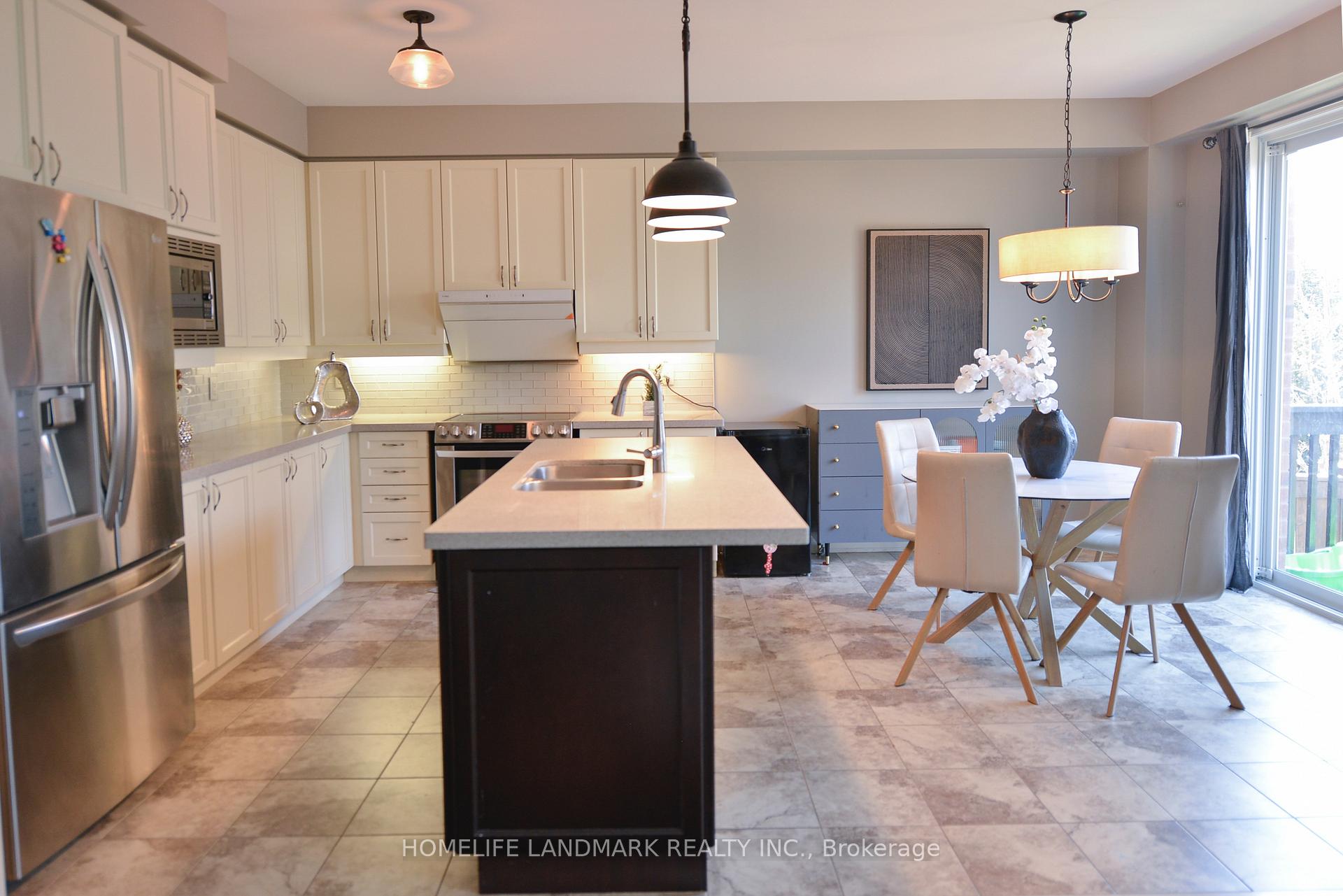 Photo 6 of 2297 Hackett Place, Oshawa, Windfields — HOMEH
