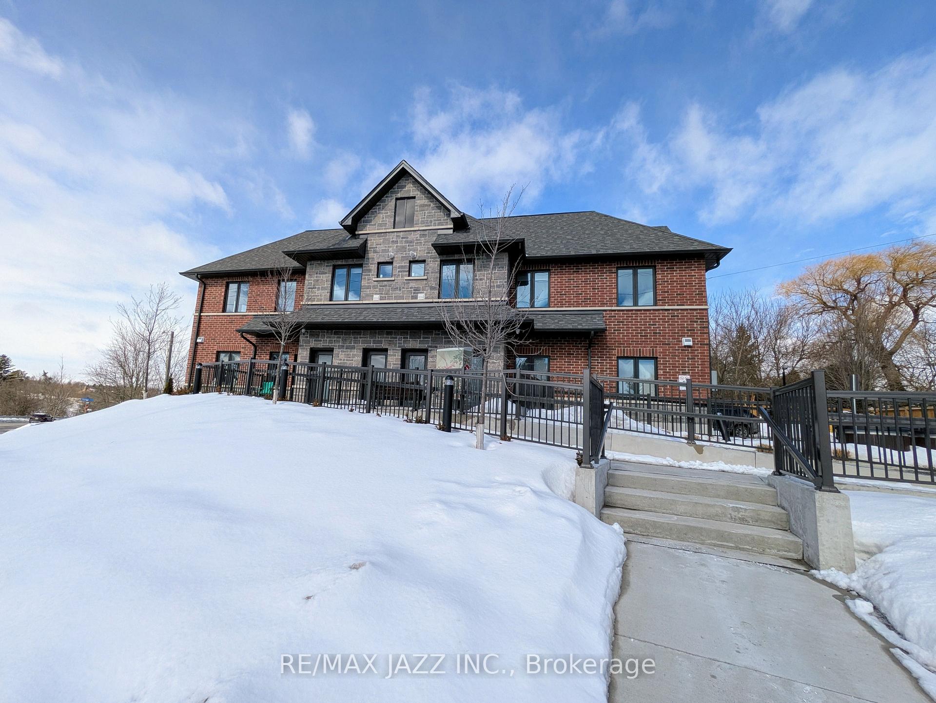Front of Unit 201, 750 King Street E