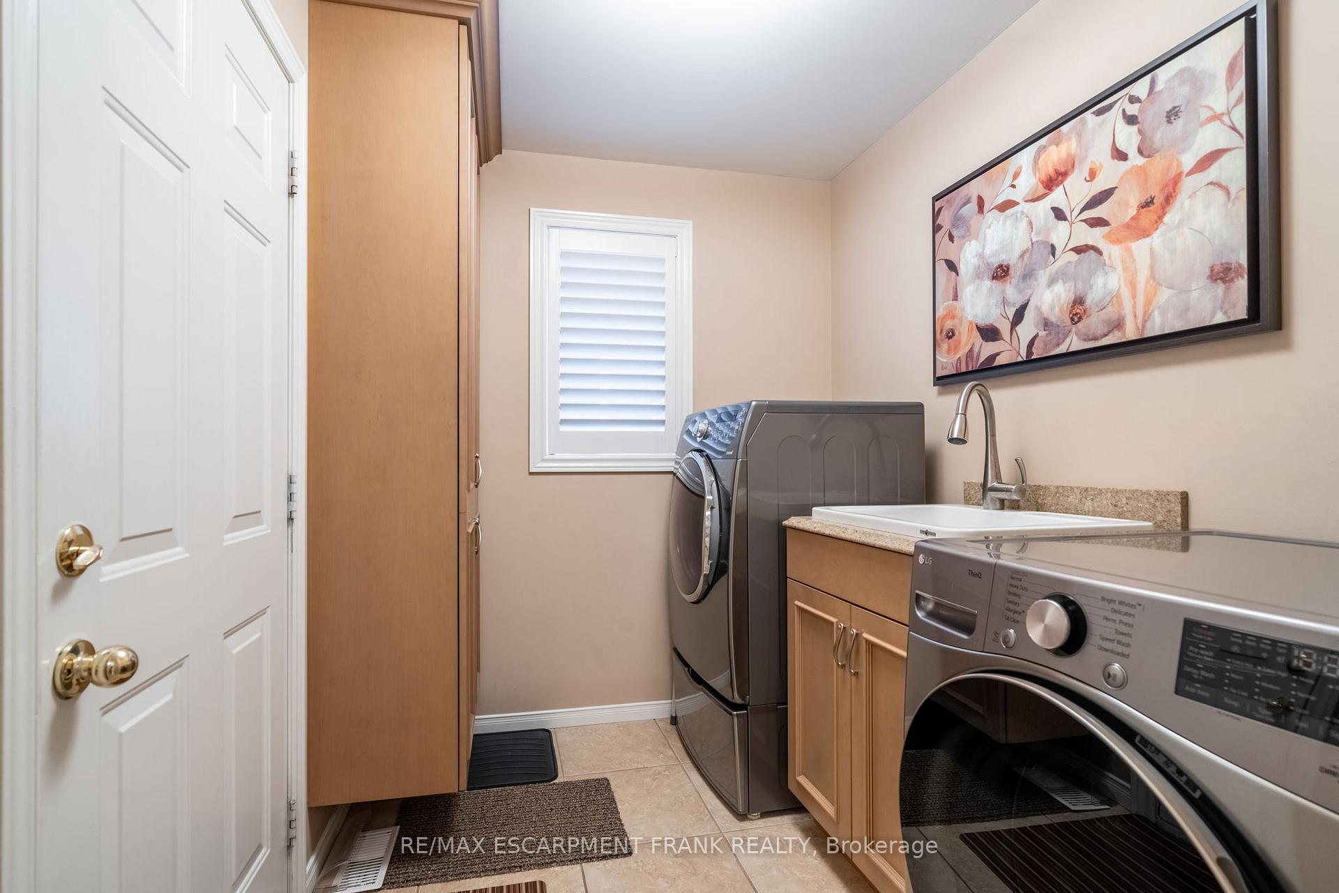 Photo 37 of 308 Kitty Murray Lane, Hamilton, Meadowlands — HOMEH