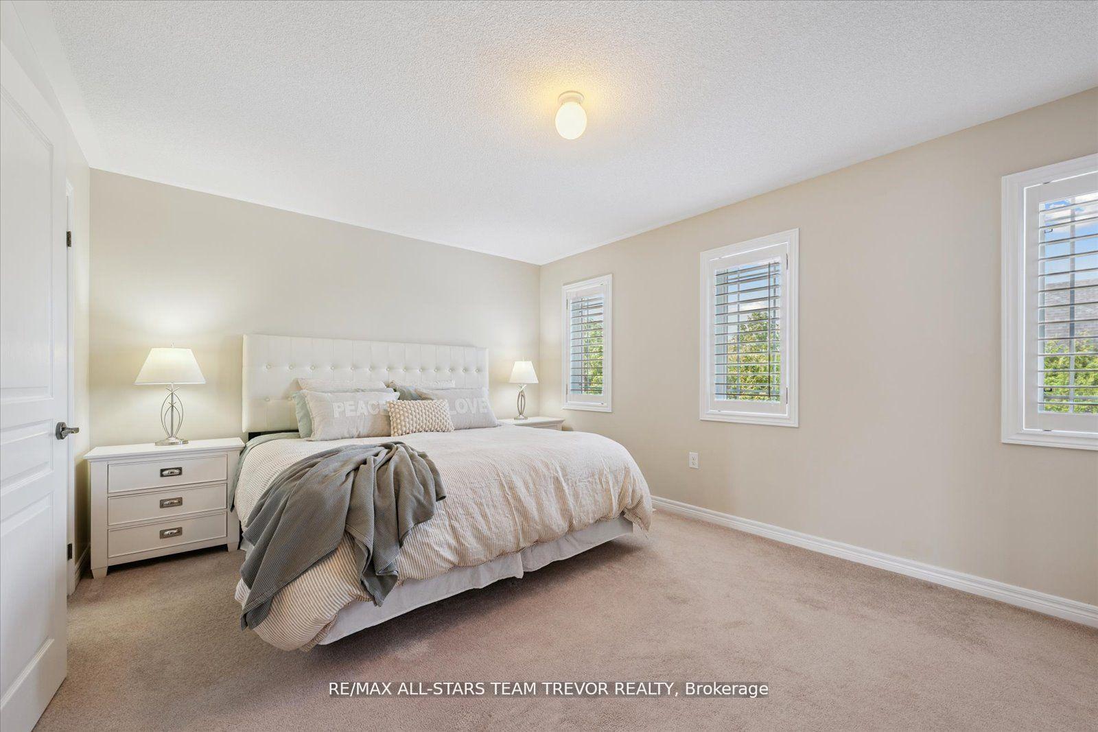 Photo 13 of 38 Mackenzie Court, Georgina, Keswick North — HOMEH