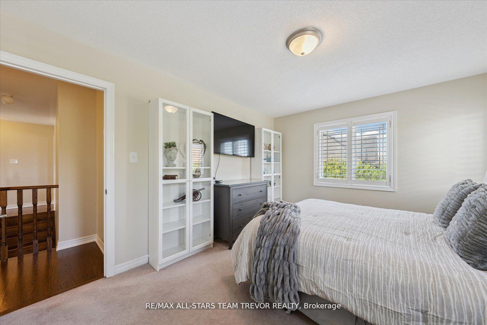 Photo 17 of 38 Mackenzie Court, Georgina, Keswick North — HOMEH