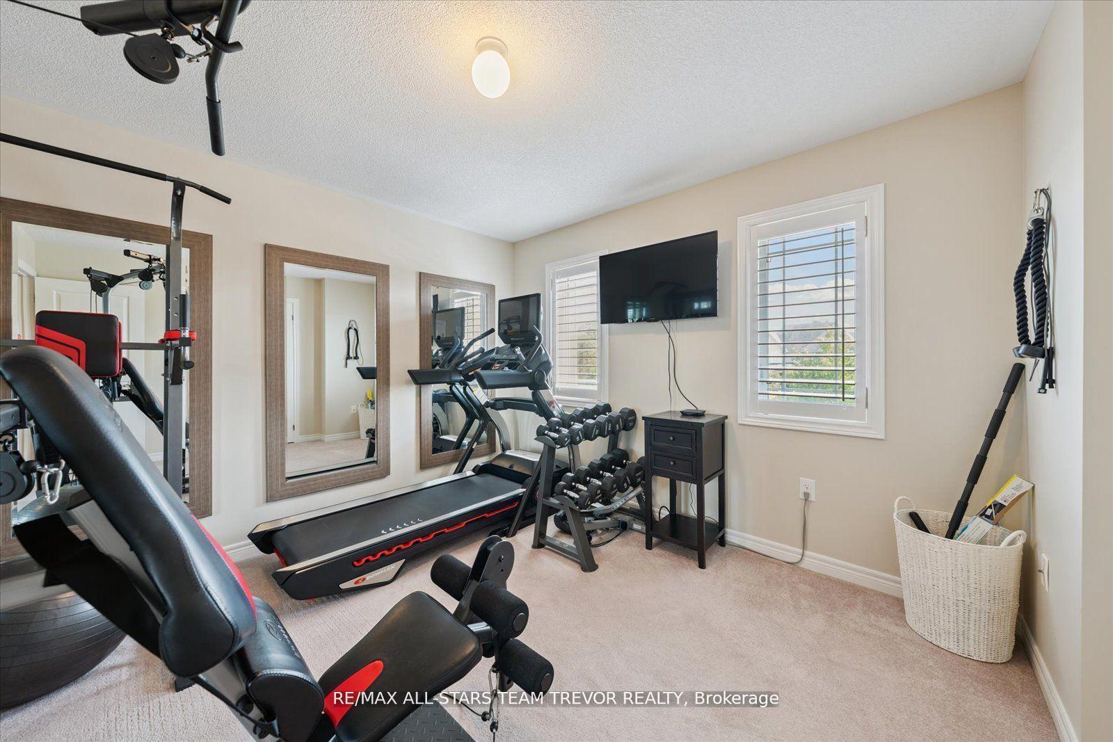 Photo 20 of 38 Mackenzie Court, Georgina, Keswick North — HOMEH