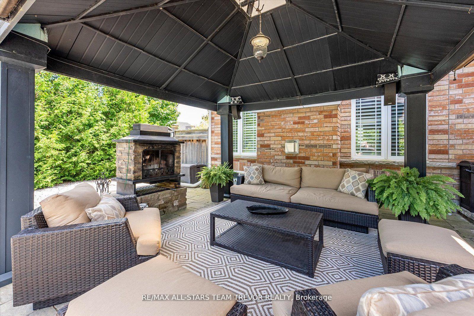 Photo 33 of 38 Mackenzie Court, Georgina, Keswick North — HOMEH