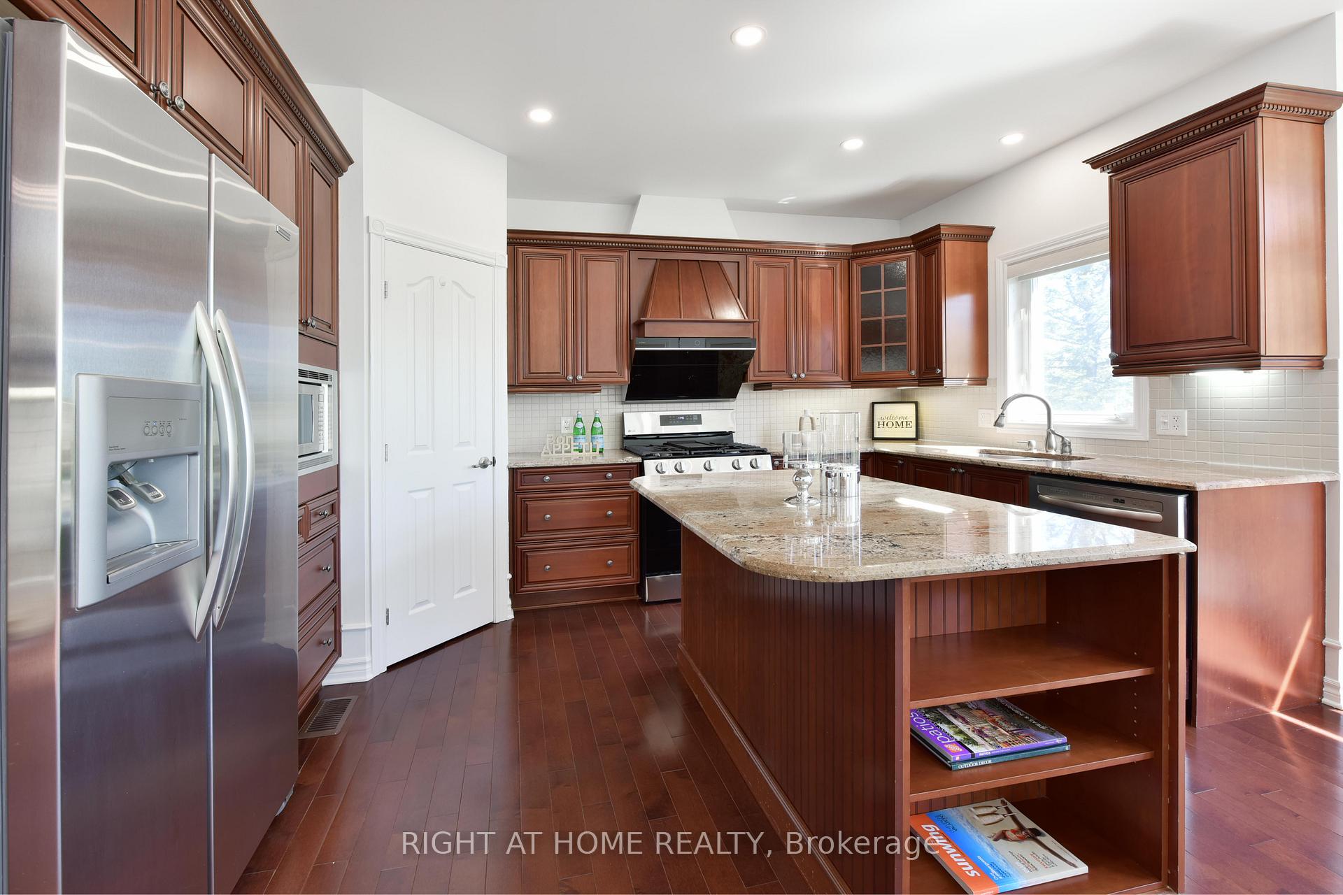 Photo 32 of 38 Cedar Valley Drive, Ottawa, Kanata - Bridlewood — HOMEH