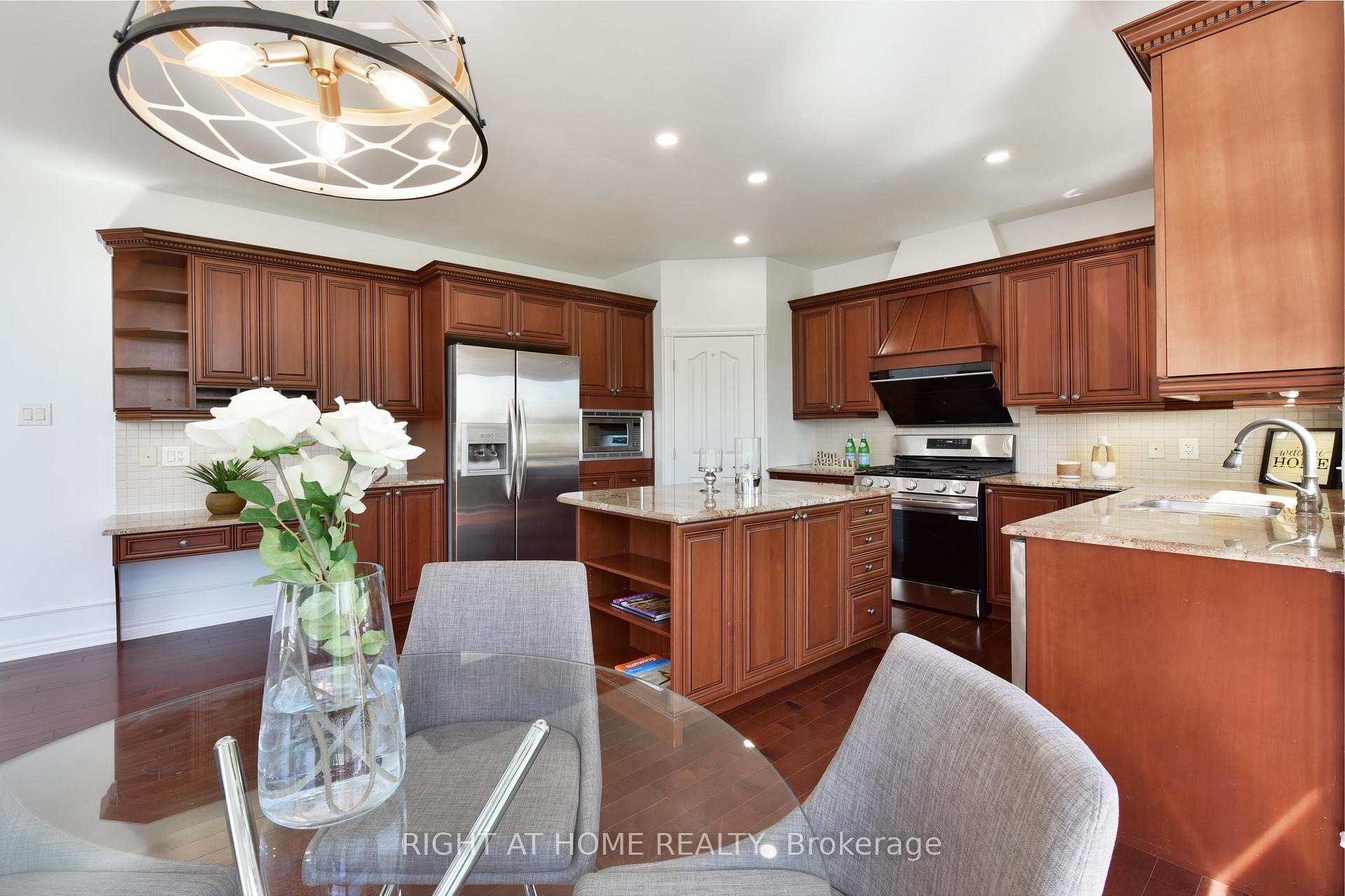 Photo 30 of 38 Cedar Valley Drive, Ottawa, Kanata - Bridlewood — HOMEH