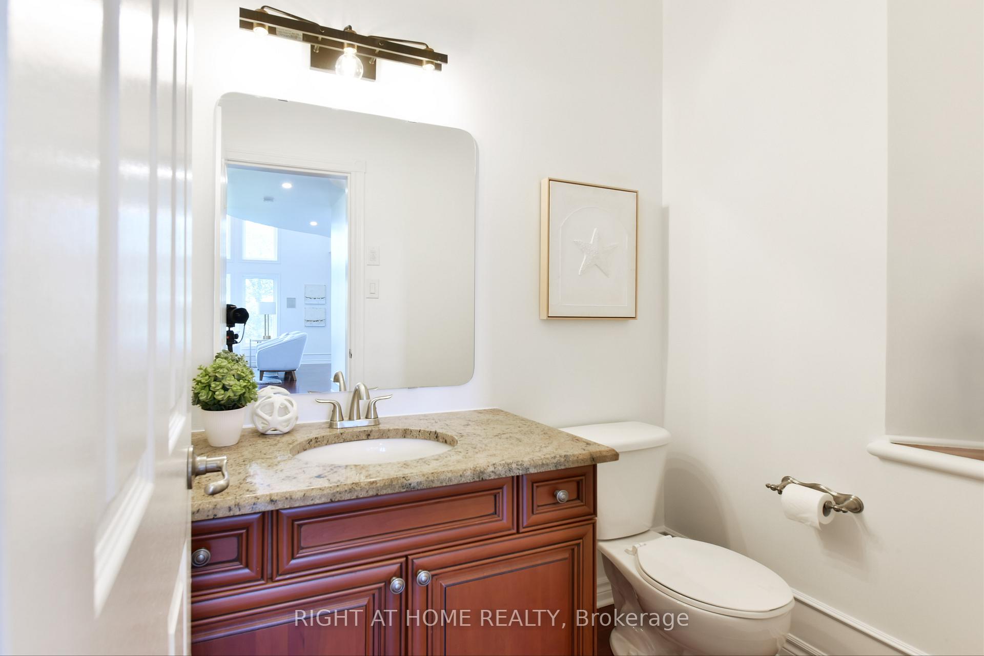 Photo 26 of 38 Cedar Valley Drive, Ottawa, Kanata - Bridlewood — HOMEH