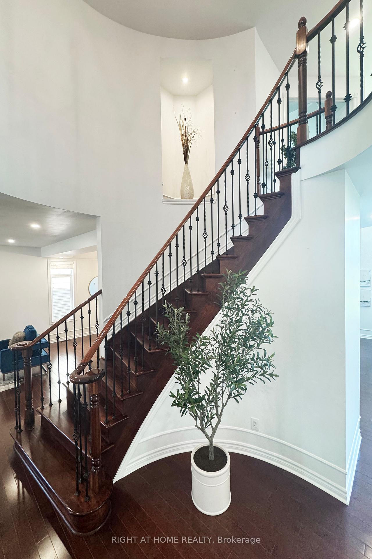 Photo 29 of 38 Cedar Valley Drive, Ottawa, Kanata - Bridlewood — HOMEH