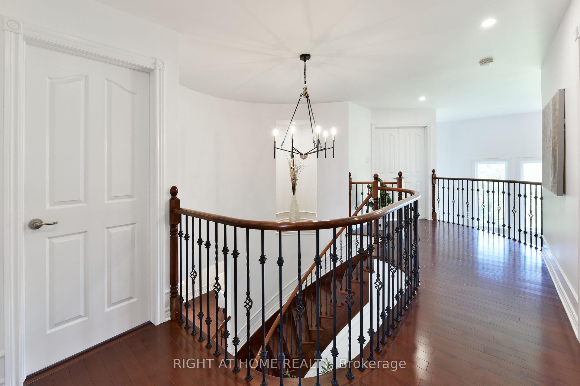 Photo 15 of 38 Cedar Valley Drive, Ottawa, Kanata - Bridlewood — HOMEH