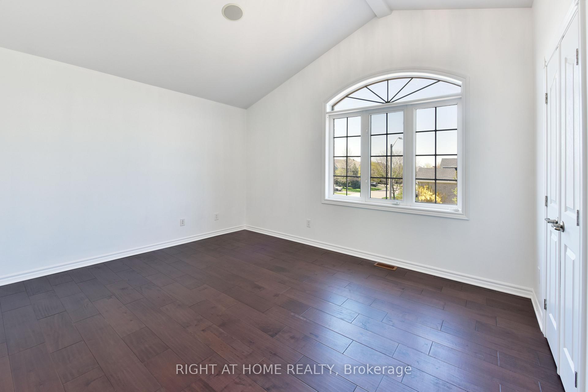 Photo 36 of 38 Cedar Valley Drive, Ottawa, Kanata - Bridlewood — HOMEH