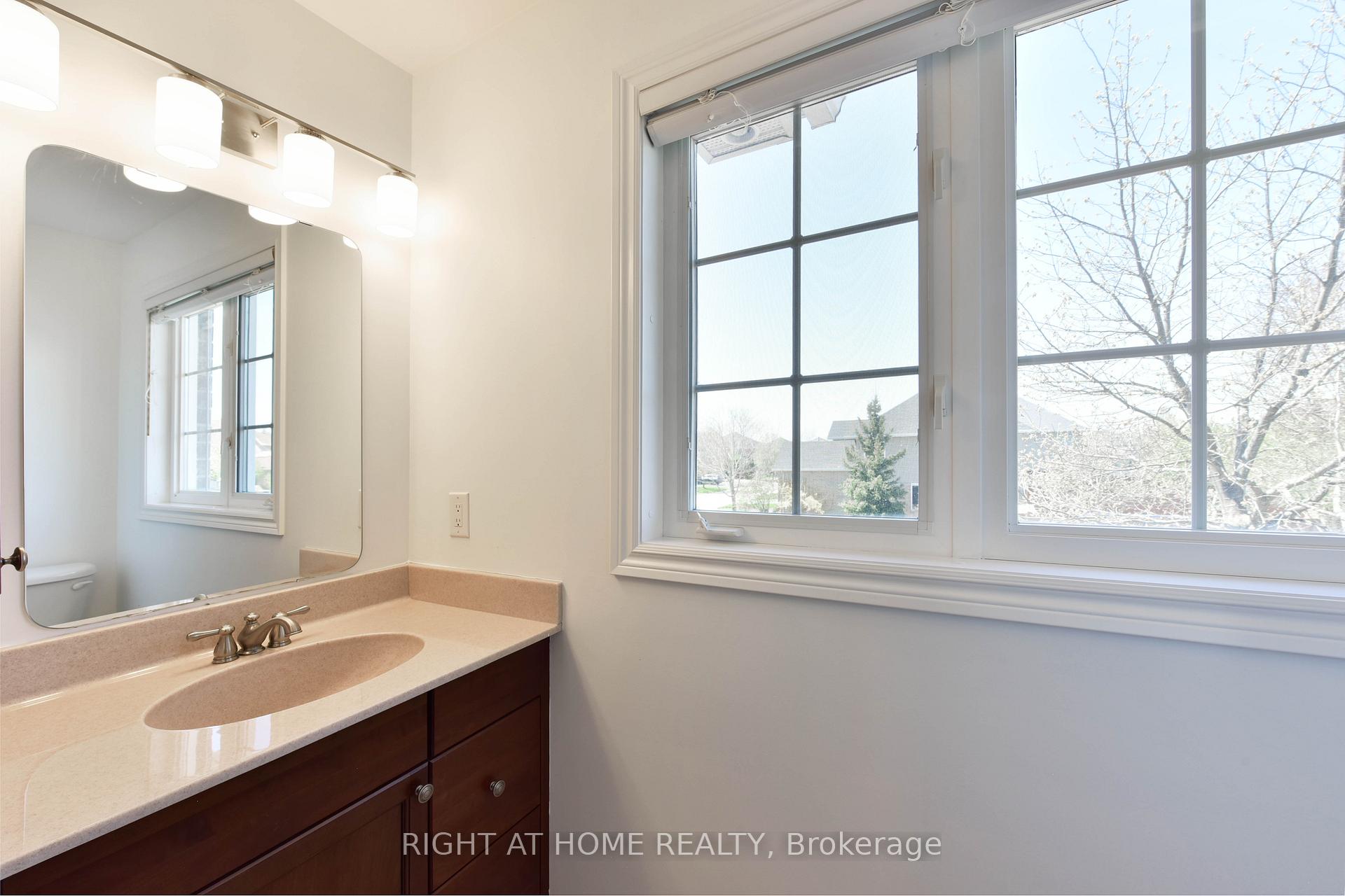 Photo 27 of 38 Cedar Valley Drive, Ottawa, Kanata - Bridlewood — HOMEH