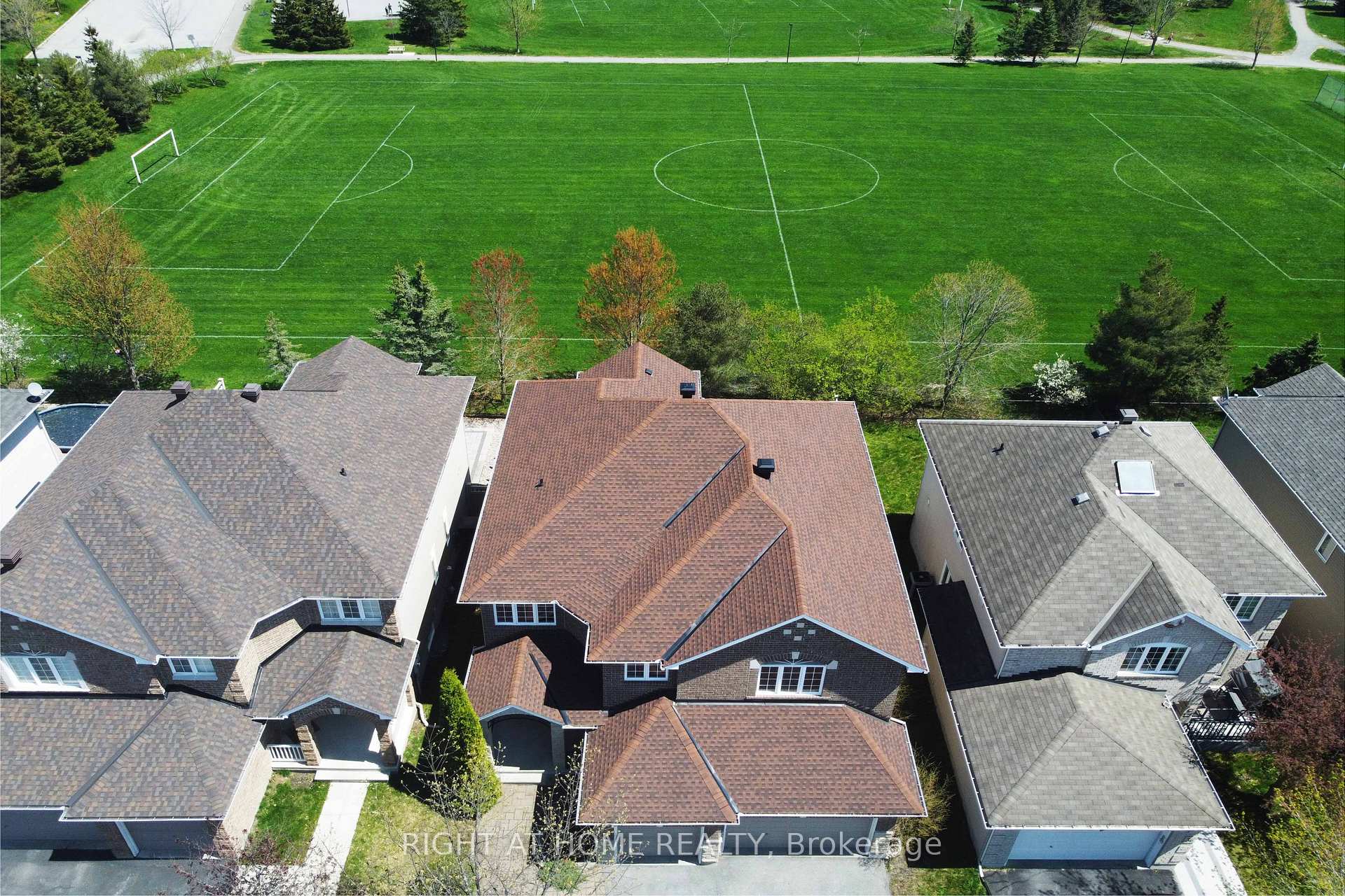 Photo 34 of 38 Cedar Valley Drive, Ottawa, Kanata - Bridlewood — HOMEH